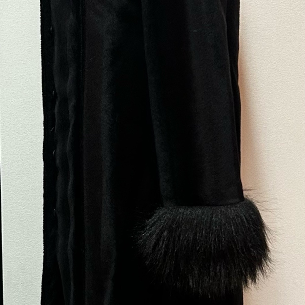 Vintage Guess jeans Glamour black velour mid length coat, size:Small - Picture 4 of 10